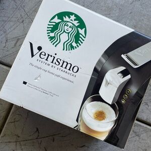 Starbucks Verismo System in Silver and Black
